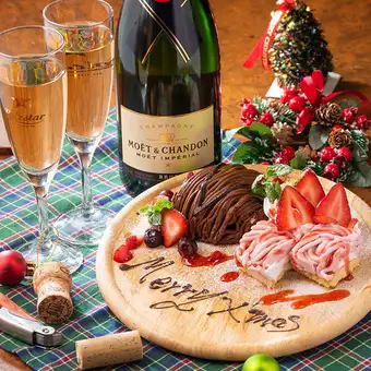 12/24 [Christmas Course 5500 yen] 5 dishes including Shiraoi beef, Shiretoko chicken, fresh pasta, and dessert, with all-you-can-drink.