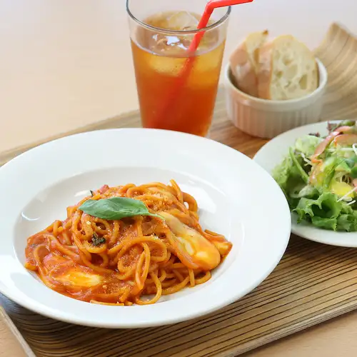 【カフェプレート】14時30分~のカフェプレートメニュー♪ドリンクやサラダ付きのメニューをご用意♪