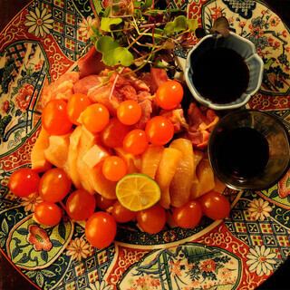 飲み放題付き！当日でもOK♪【鶏刺しと炭焼きコース】5000円(税込)全7品　2名様からでもOK！