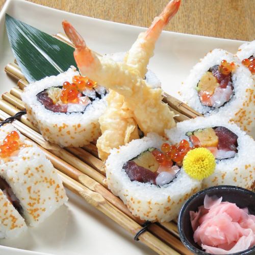 Luxurious seafood roll