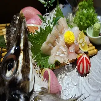 八角のお刺身姿造り