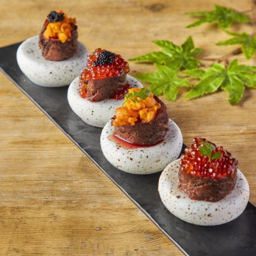 From December 12th onwards, 2 hours of all-you-can-drink and 8 dishes, including luxurious dishes such as sea urchin, pork, and diced steak. [Kaede Course]