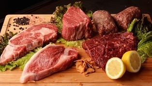 神コスパ!特選黒毛和牛、上牛タンなど含む【高級部位BBQ食べ放題】★120分飲み放題付★6500円