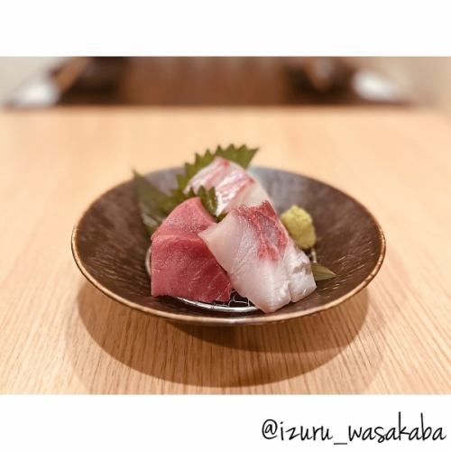【標準】鮮魚拼盤和三種生魚片