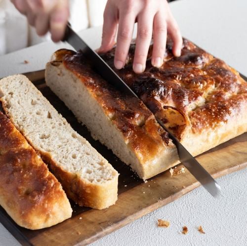 自家製フォカッチャ