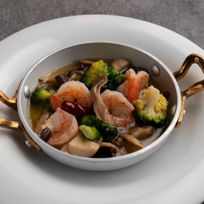 海老のアヒージョ