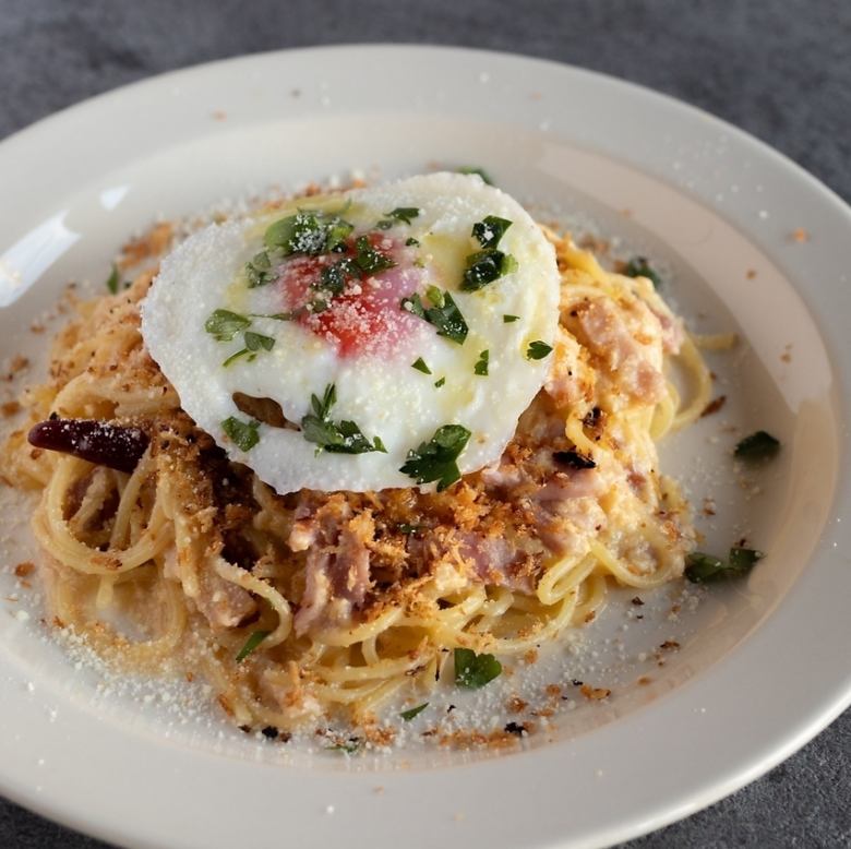 まんげつ卵とベーコンのペペたま