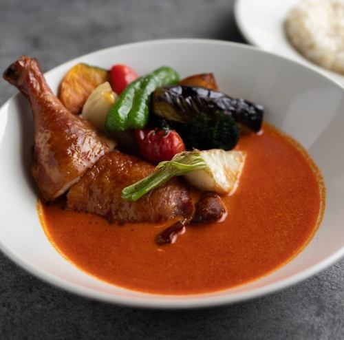 チキンレッグと揚げ野菜のタイ風スープカレー