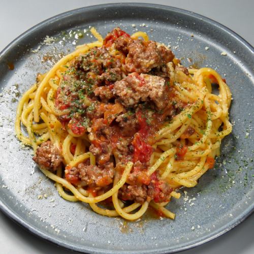 ゴロゴロひき肉のボロネーゼ