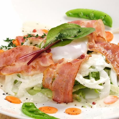 Caesar salad with soft-boiled egg and bacon [Caesar]/Tomato and tuna salad [Tomato Dore] each
