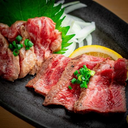 Assortment of 2 types of Japanese black beef tataki