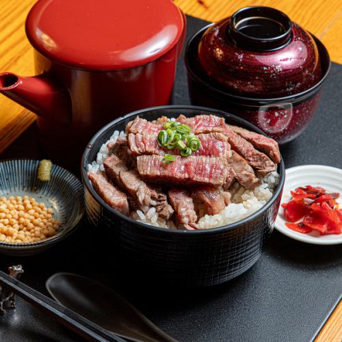 神戸牛＆松阪牛スペシャル丼