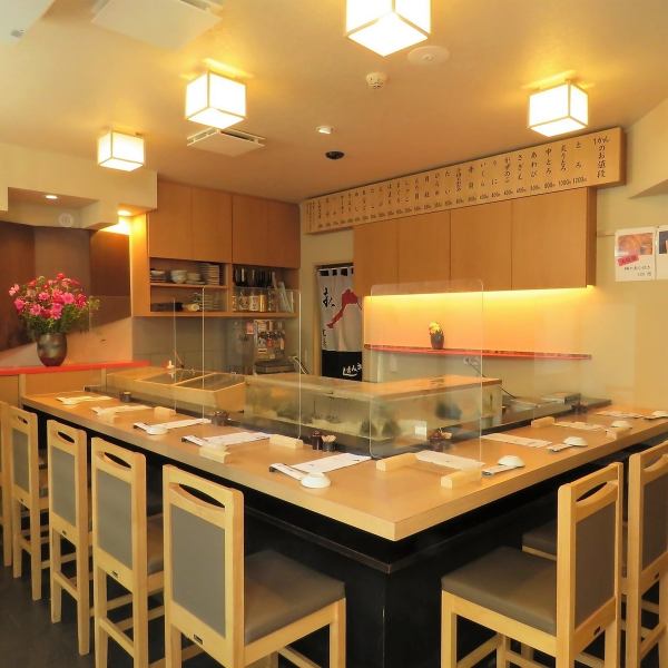 The counter where you can see at hand has a great atmosphere ☆ The sushi that you eat in front of you is exceptional! For memories with your loved ones, be sure to come to the counter ☆ First-come-first-served basis, so make a reservation early.