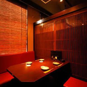 I want to drink and party at Ikebukuro with a small group, but I'm in trouble if there is not enough room for a private room Must-see must-see !!! There are up to 4 private rooms for 6 people in the Odori.Please do not hesitate to contact us.