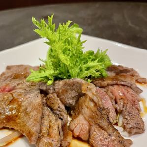 黒毛和牛肩ロースのあっさり炙り焼き