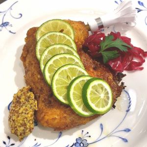 骨付き鷄のコンフィ・すだち風味