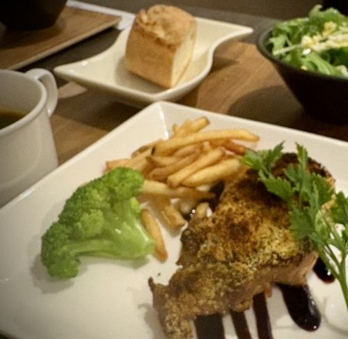 阿波尾鶏の香草焼きセット