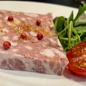 お肉のパテ(パテドカンパーニュ)