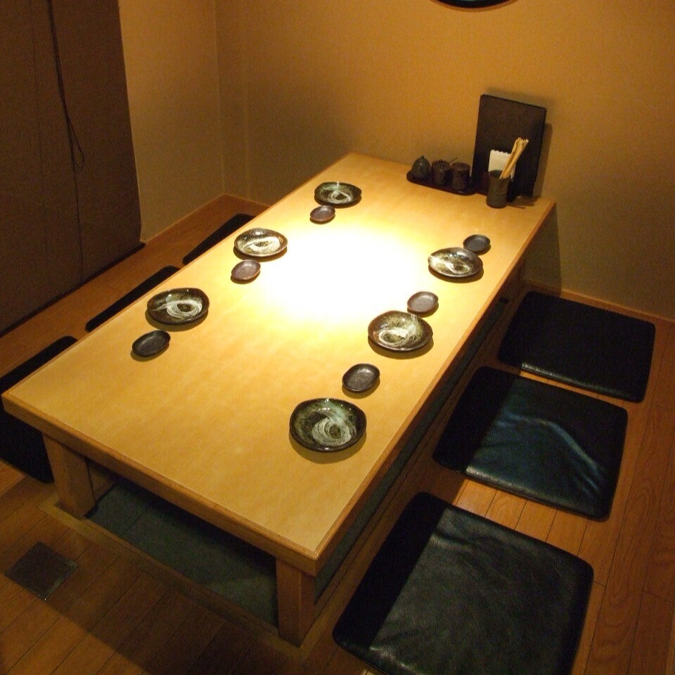 北浦和では珍しい掘りごたつの個室をご用意しております