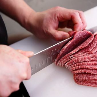 【お料理のみ】《いつものコース》赤身2種盛合せや角切りあかみ肉、牛タンと豚タン盛合せなど