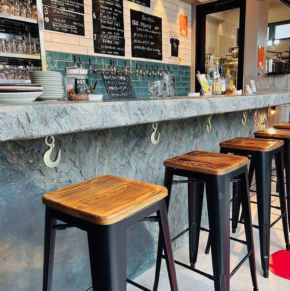 1人でも過ごしやすいカウンターあります！