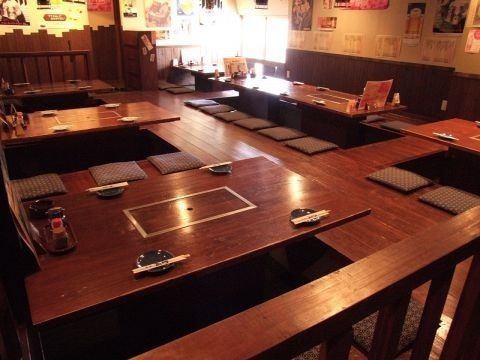 Spacious sunken kotatsu seats can accommodate from 4 to 50 people! Great for large banquets!