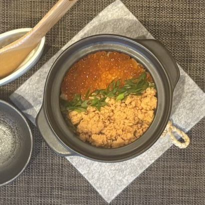 鮭といくらの土鍋ごはん