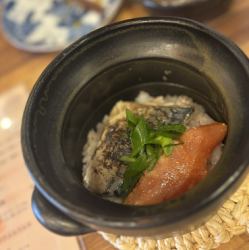 鲭鱼鳕鱼子煲仔饭
