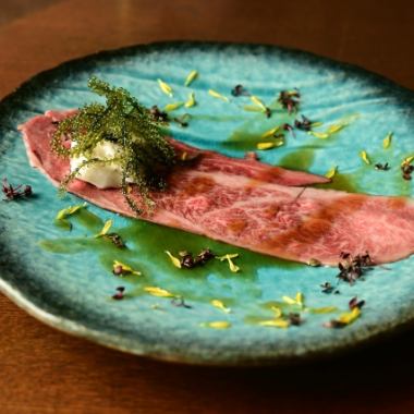 8800円(税込)コース◆アミューズ3種、薄造り山城牛肩ロース、近海魚のポワレ等全8品