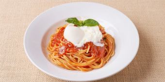 義大利布拉塔起司番茄番茄醬