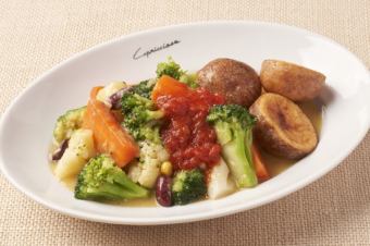 Steamed vegetables with butter-fried potatoes