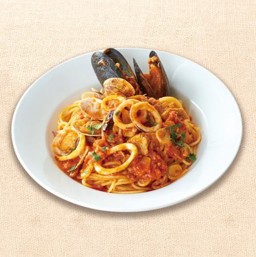 Pescatore Fisherman's style spaghetti with tomato sauce