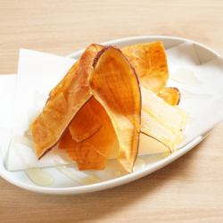 Crunchy sweet potato chips