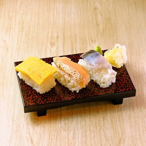 3 types of Geta sushi (egg, salmon, mackerel)
