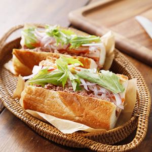 コンビーフのバインミー