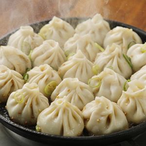 ≪土日祝限定≫焼き小籠包