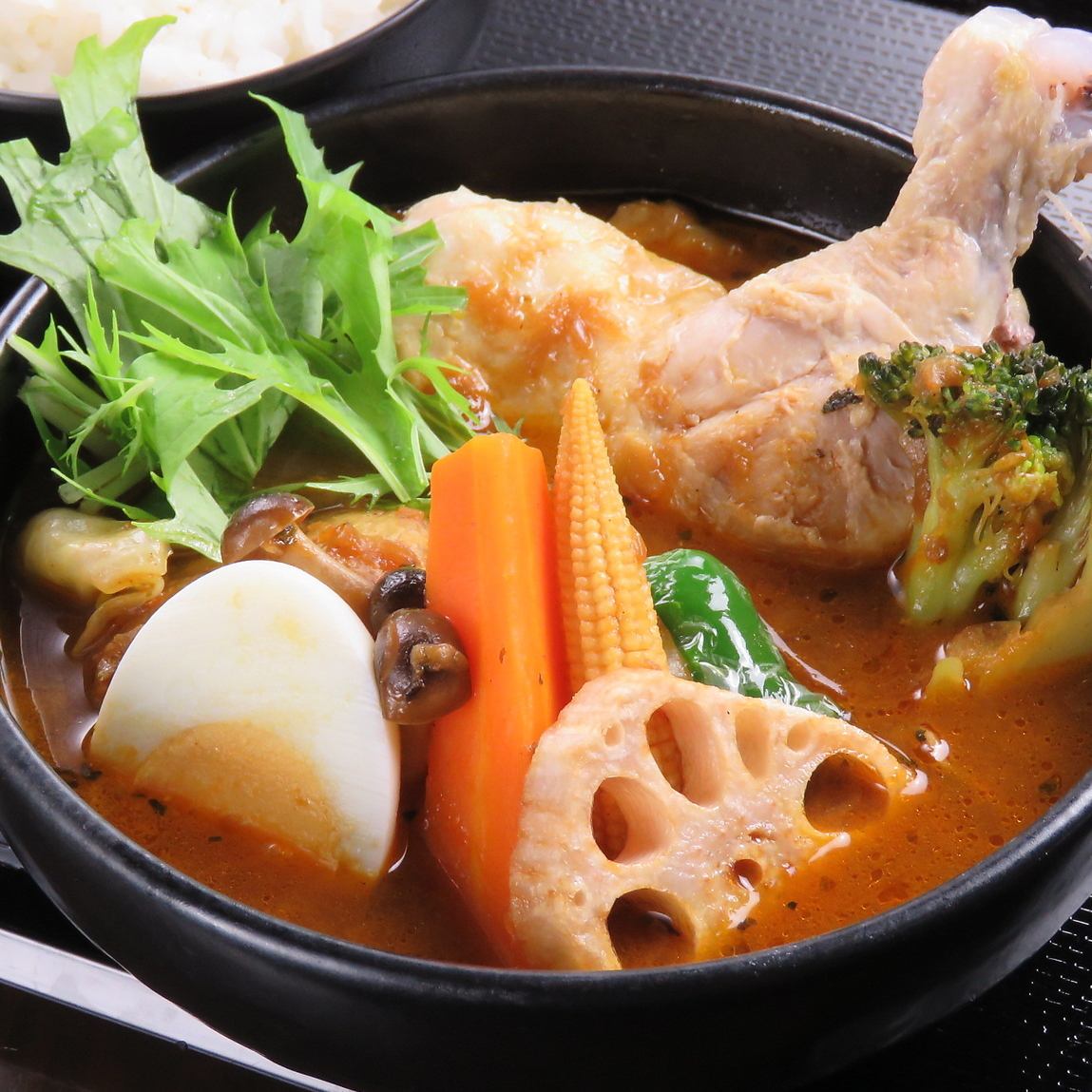 野菜たっぷりのスープカレーをご用意しております☆