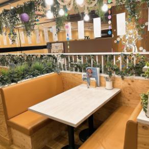 ムードあふれる店内とプライベート感満載の個室空間は大切なご宴会の場を彩ること間違いなし。