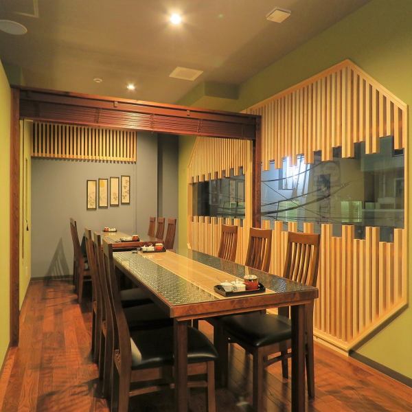 Relaxing warm private room can be used by 2 people! You can dine slowly in a calm atmosphere.Please enjoy the meal we are proud of.