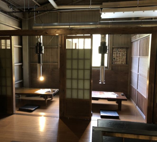 Spacious spacious room on the 2nd floor is renewed, if you close the door you can also become a private room seat, if you open the door up to 20 people OK !! In a calm space, you can spend slowly without hesitation.Popular for drinking party of friends!