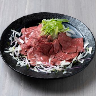 Carefully selected beef sashimi