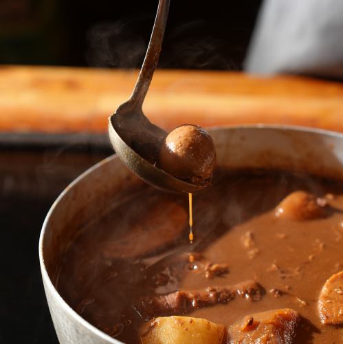 名古屋発祥の鉄板焼屋だけに名古屋名物にこだわりが!