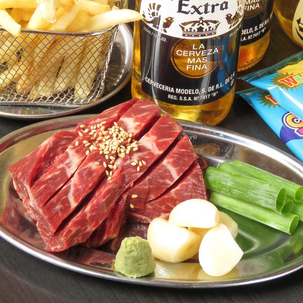 駅徒歩2分。ご予約で２名様から利用できます♪誰かを誘っていきたくなる駄菓子に囲まれた空間☆一瞬新松戸にいることを忘れてしまいそう…