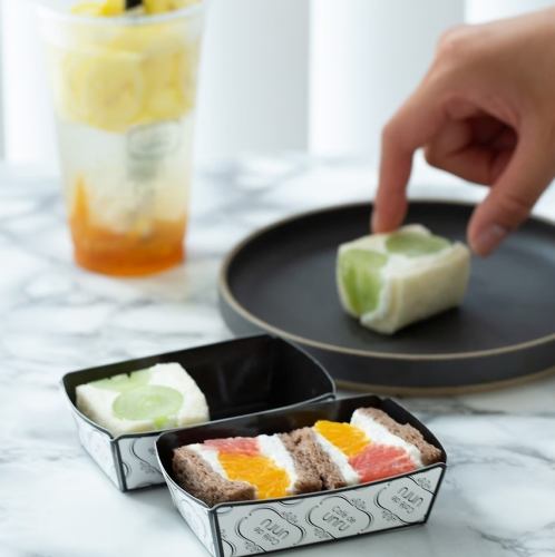 名物といえばフルーツサンド