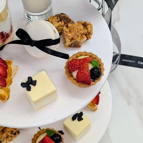 旬のフルーツを使用した手作りスイーツの数々