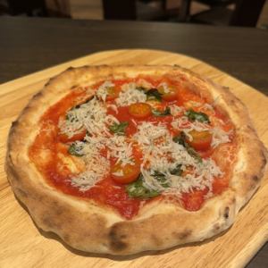 しらすとにんにくのピッツァ