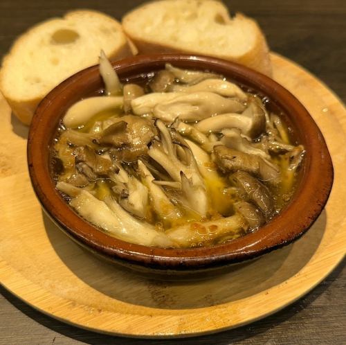 きのこのアヒージョ