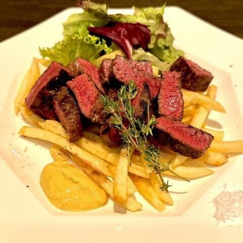 香ばし旨味たっぷり！「近江牛のステックフリット」