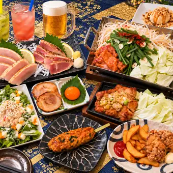鸡肉和鸡蛋满足套餐：8 道菜 + 无限畅饮，4000 日元（含税）