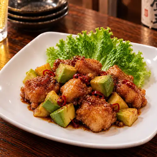 Stir-fried chicken and avocado with oyster sauce